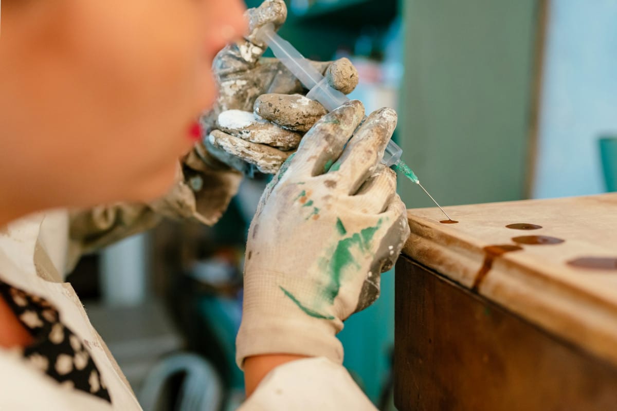 I tarli del legno possono rappresentare un grave problema per la durabilità dei nostri mobili e delle strutture in legno.